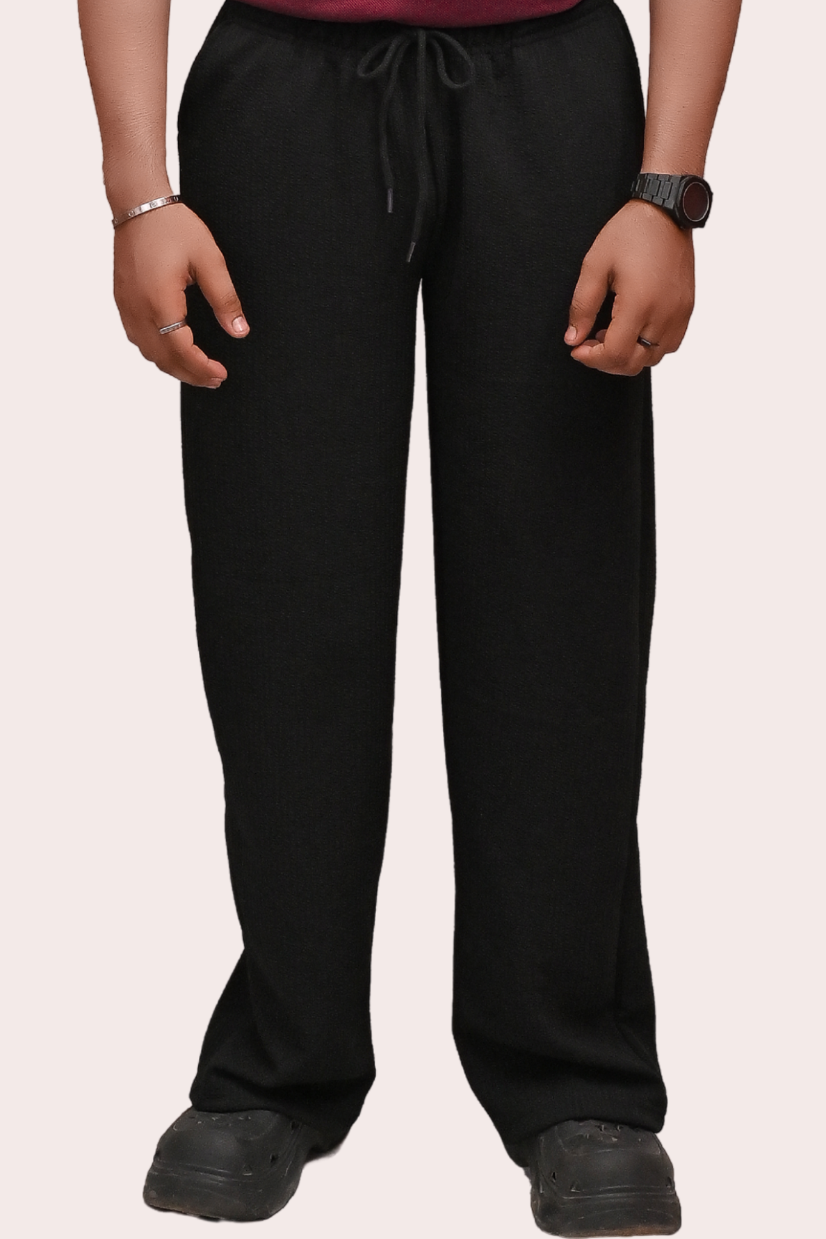 CLASSIC TEXTURED STRAIGHT TROUSER – BLACK