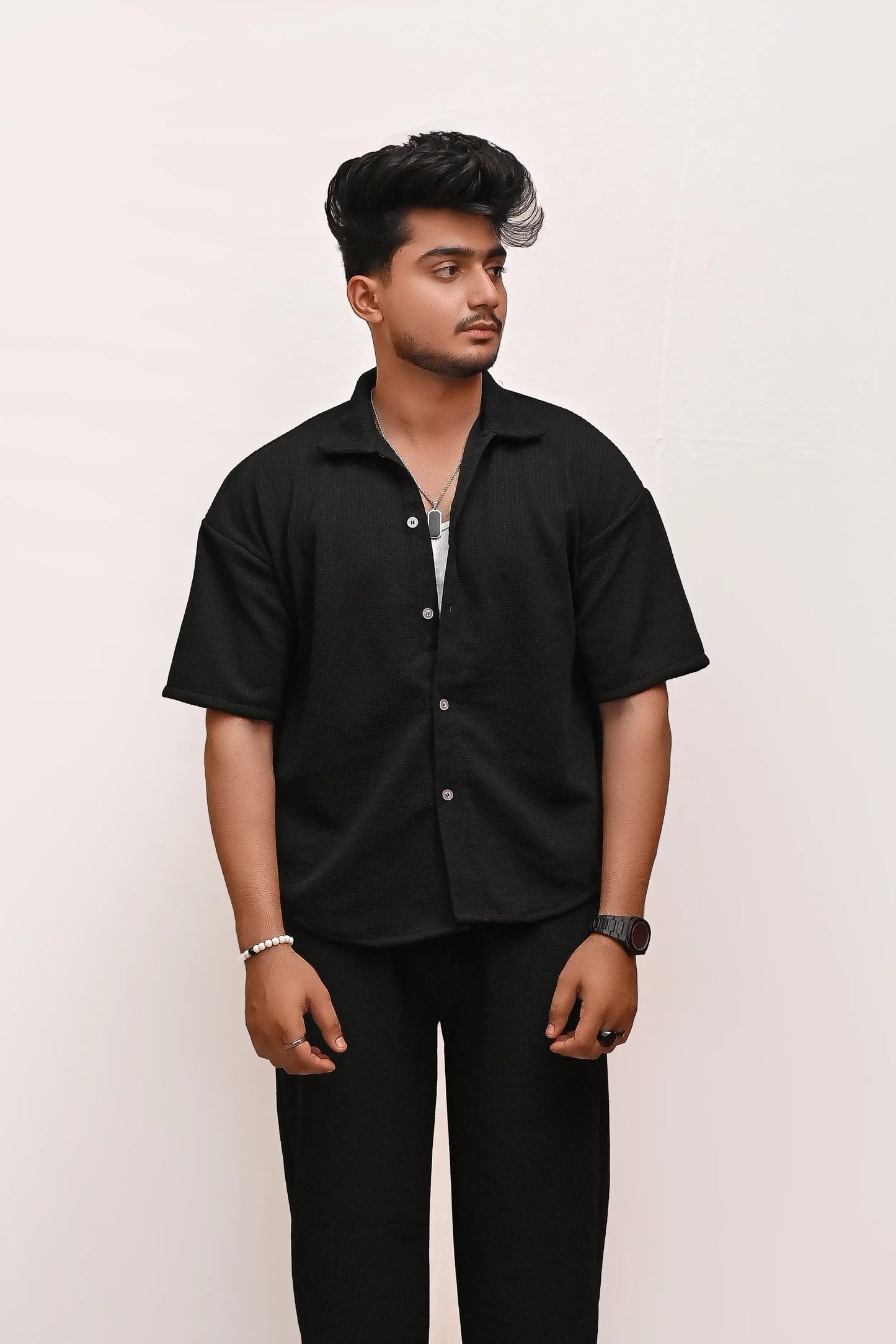 CLASSIC TEXTURED PREMIUM SHIRT – BLACK