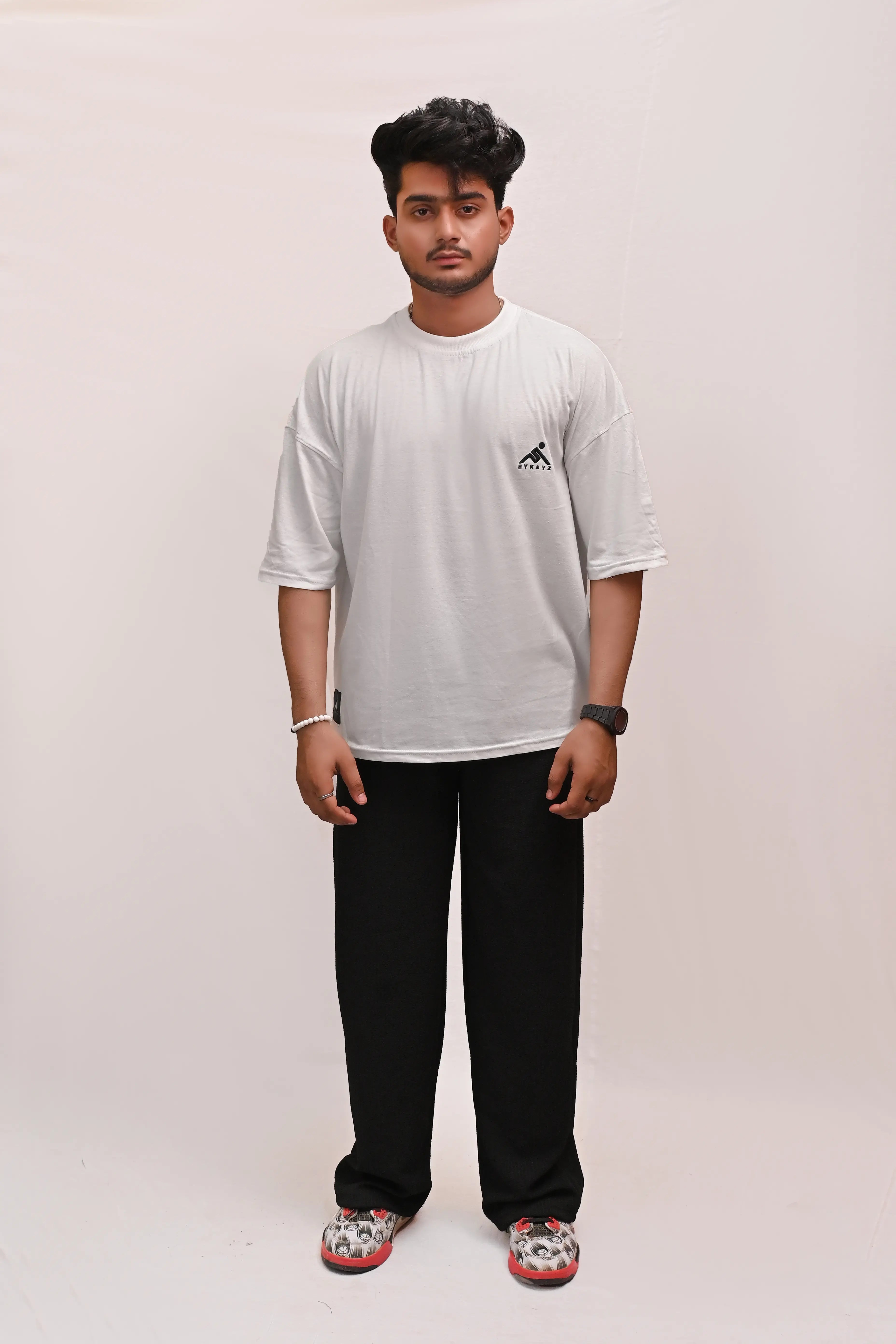 HYKEYZ OVERSIZED COMFORT WHITE TEE