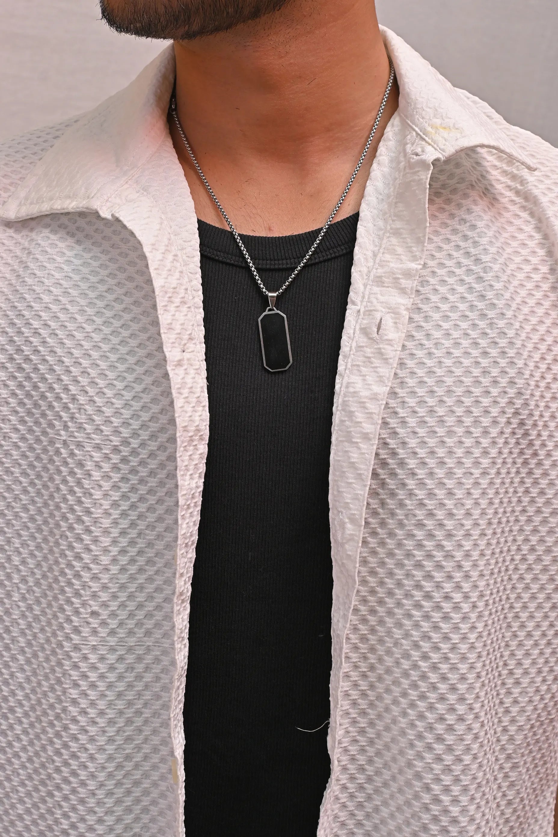 CLASSIC TEXTURED PREMIUM SHIRT – WHITE