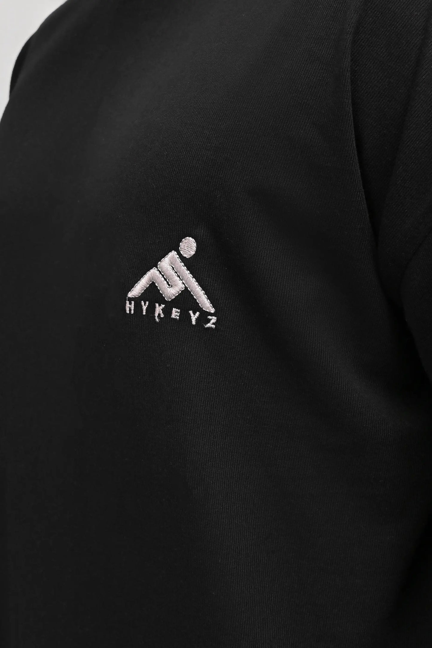 OVERSIZED COMFORT BLACK TEE