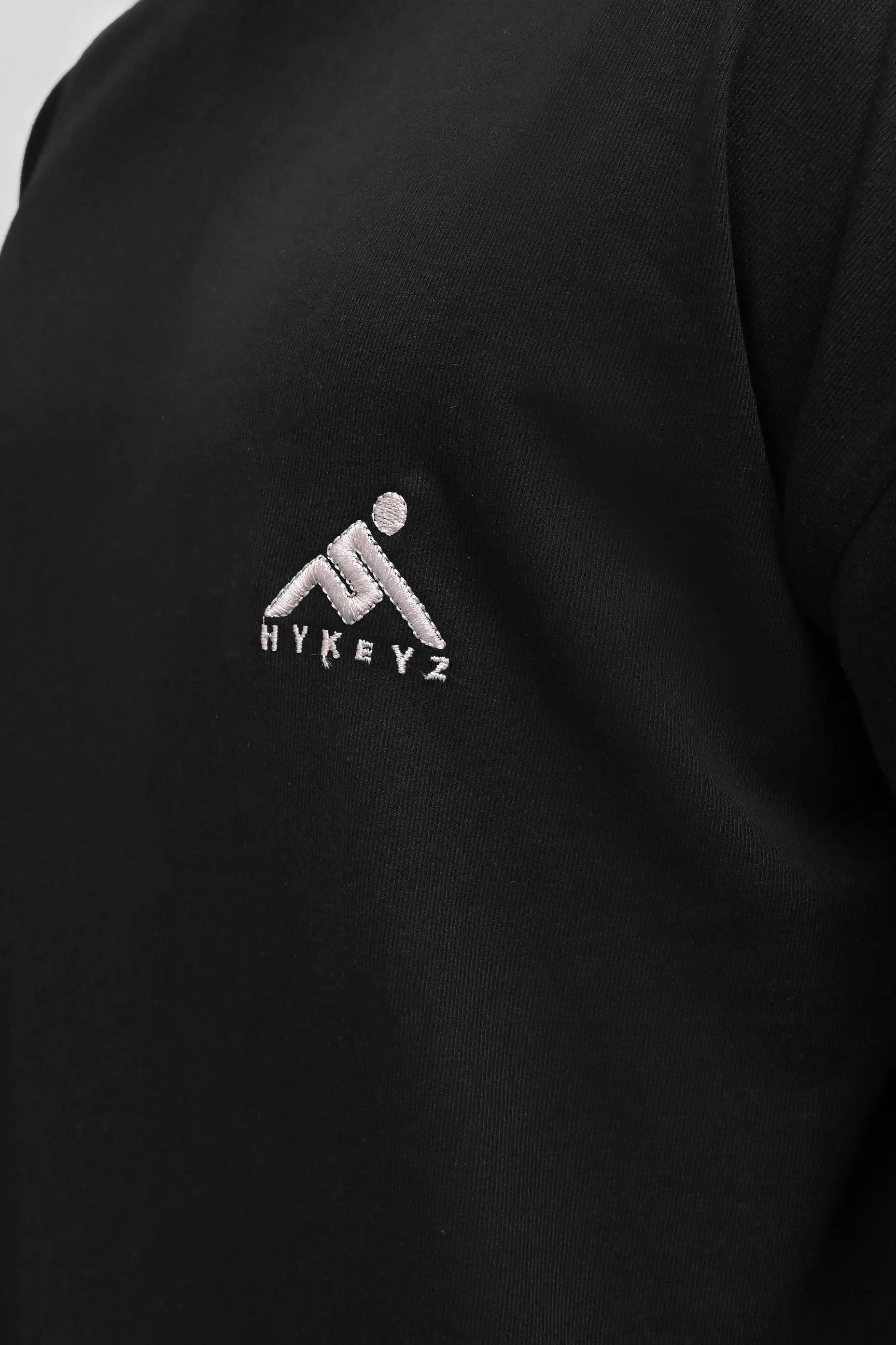 OVERSIZED COMFORT BLACK TEE