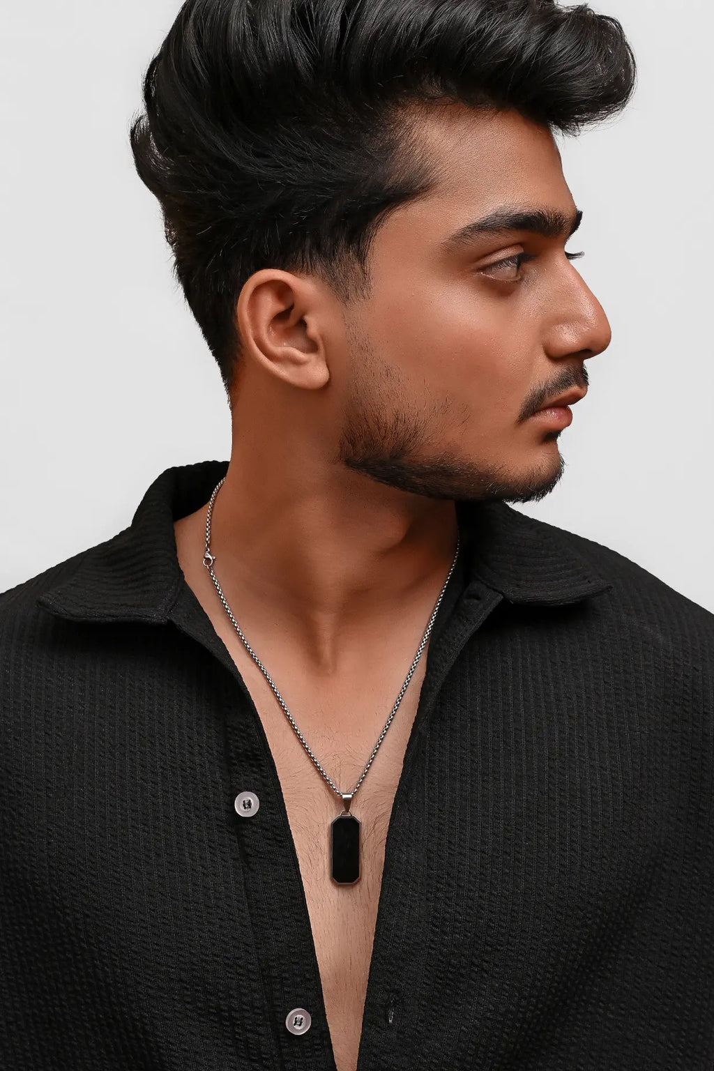 CLASSIC TEXTURED PREMIUM SHIRT – BLACK