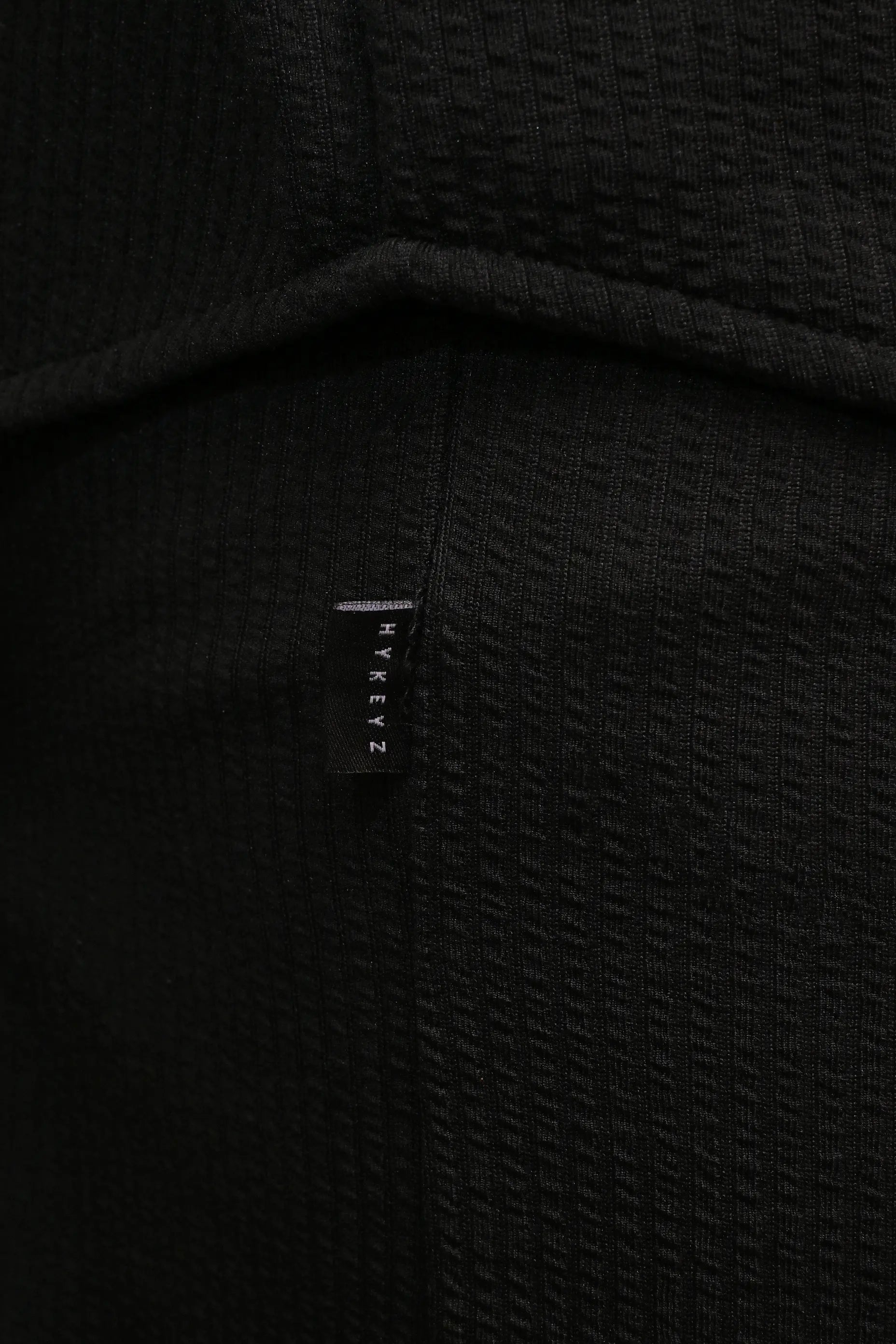 CLASSIC TEXTURED STRAIGHT TROUSER – BLACK